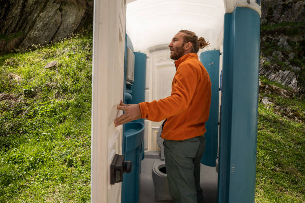 Portable Toilet Options We Offer in Pleasantville, IA